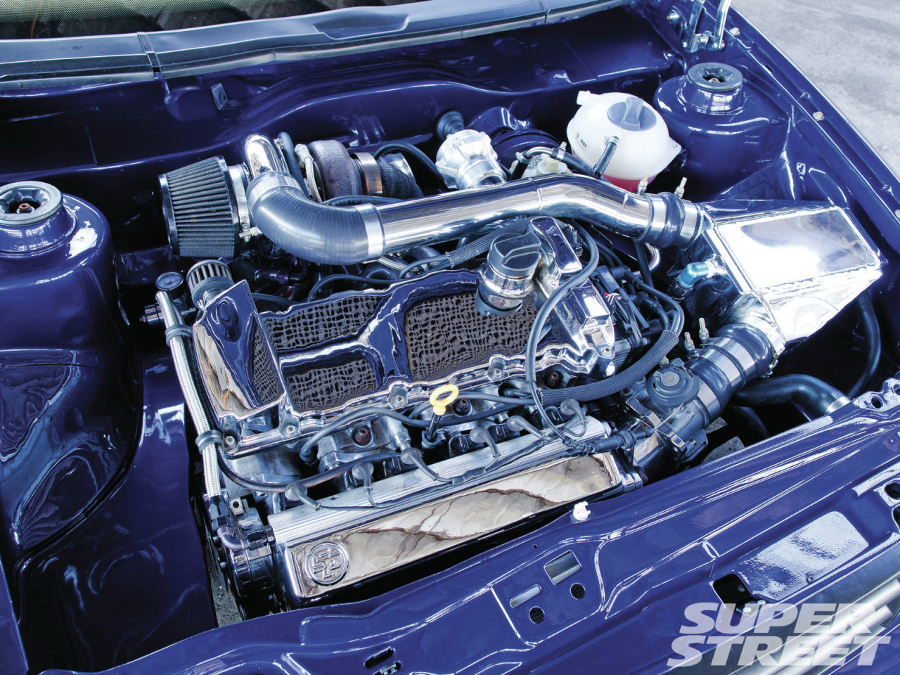 engine-lock:  Super Street: Car Feature 1991 Volkswagen Corrado - Big Sean 