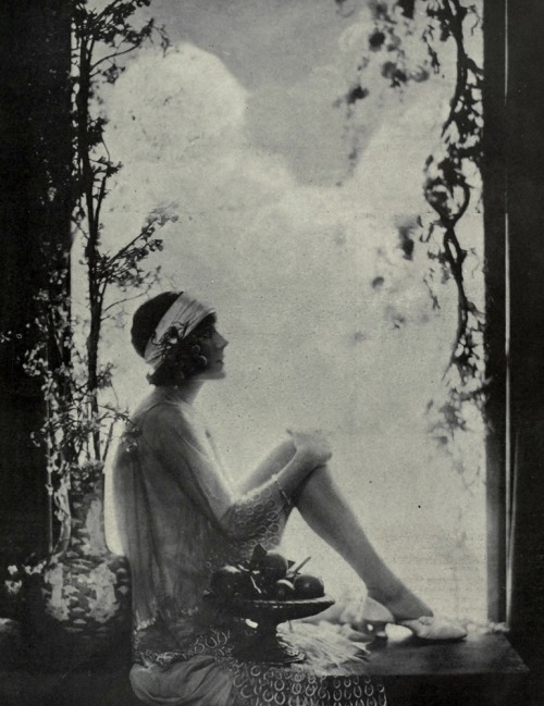 antique-royals:1920s 