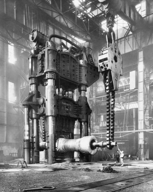 c86:Steam-hydraulic forging press (15000 tons), Friedrich Krupp AG, Essen, Germany, Unknown photogra