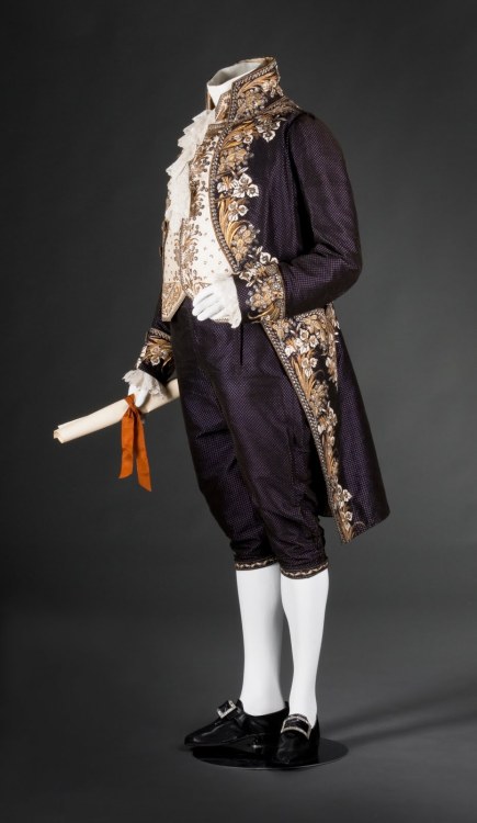 fripperiesandfobs:Court suit of Johann Nepomuk Hummel, 1810-14From the FIDM Museum via Nick Verreos