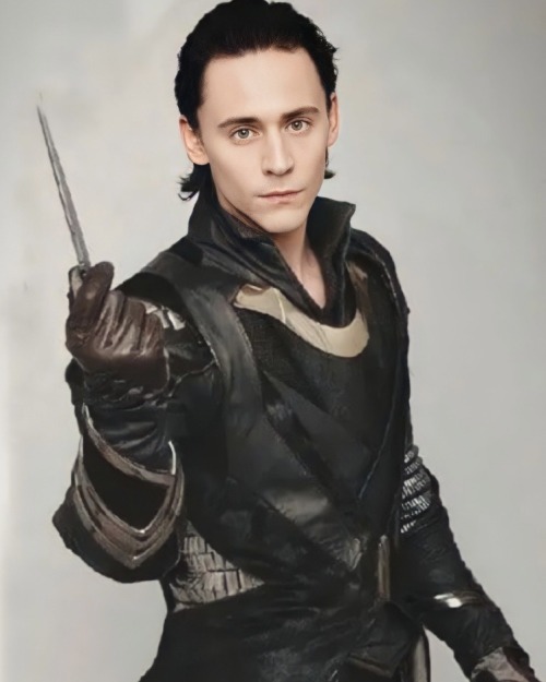 Tom Hiddleston Was So Baby When He Filmed Thor (2011)