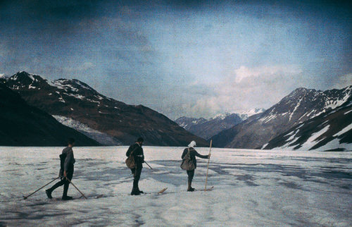 Ötztal, Tyrol, Austria, 1912. Autochrome, photograph – Friedrich Adolf Paneth.