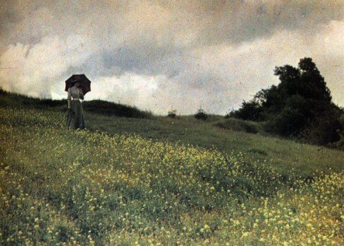 emvisual:AutochromeFotos asombrosamente pictóricas de damas victorianas hechas en autochrome.