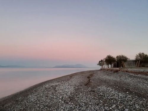 Xylokastro, Greece, 2022 #xylokastro #greece #peloponnese #korinthos #beach #landscape #sea #sunset 