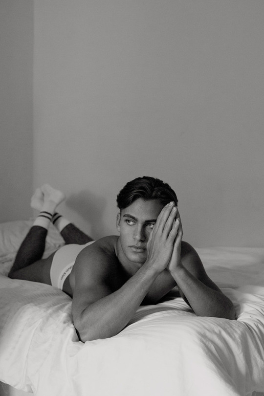 eklekticon: Jamie Carter by Joshua Peroti 