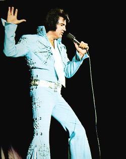 fashion-fit-for-a-king:  Elvis wearing the