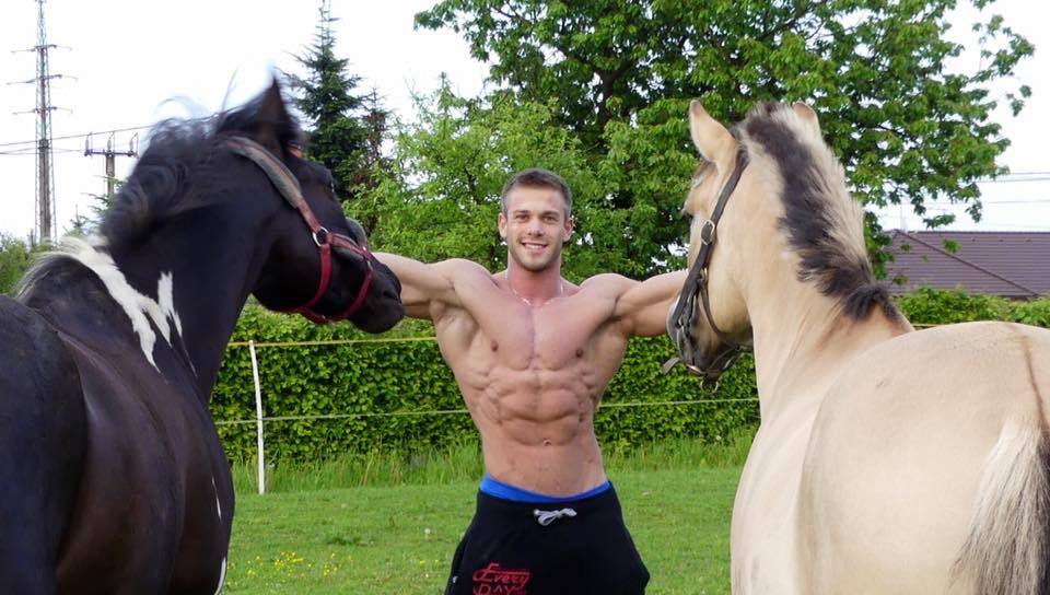 fitmen1:Ondrej Kmostak