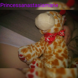 adiaperlover815:  Daddy bought me a new stuffie 