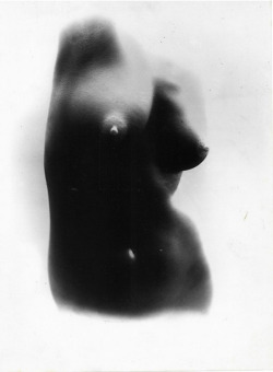 kasinski:  Iwata Nakayama- Nude, 1932