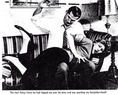 spankingyesterday:  Via A Voice in the Corner