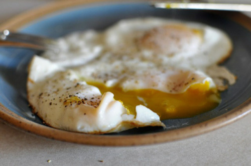 Perfectly Basted Eggs