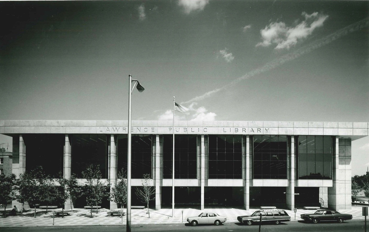 icbm-10019:  Lawrence, Massachusetts Public Library. Henneberg Architects, 1973 