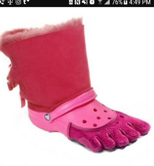 letsboldlygomotherfuckers: brolokhov:  jewishusnavi:  trinamutual:   thisiswhatmylifeamountsto:  romeo and juliet where everything is the same but the montagues wear crocs and the capulets wear uggs and thats why they have a feud  Then what does mercutio