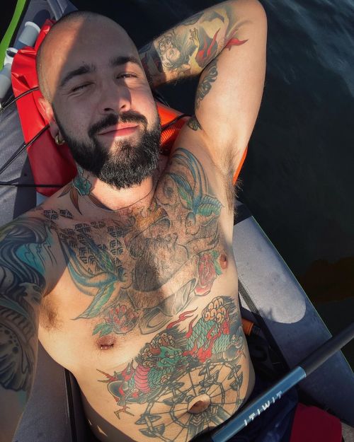 https://64.media.tumblr.com/09f0c51de93b5cd2d9561fb69652582f/a7f0d4bde0e89b7e-97/s500x750/98c2f86a94c4bfcf730f8787109886c58a17e915.jpg