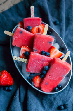 foodffs:  MIXED BERRY POPSICLESReally nice