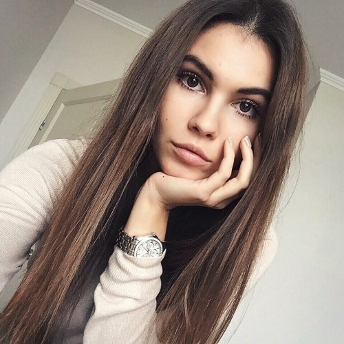 https://amazinggirlsphotos.tumblr.com/post/153951124794