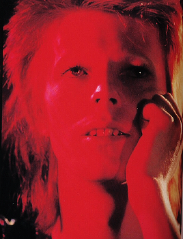 sillyboyblues: bowie + red