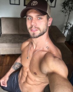 bethelnie-blog:Jonas Sulzbach has got beautiful eyes &amp; a gorgeous body.