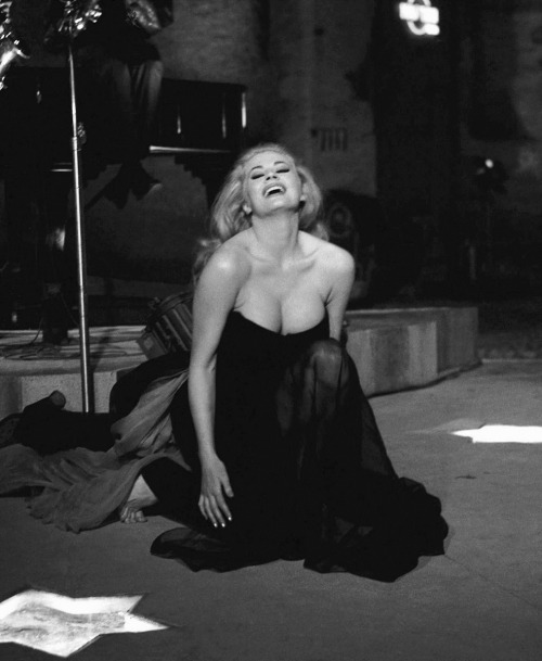 Anita Ekberg / production still from Federico Fellini’s La Dolce Vita (1960)