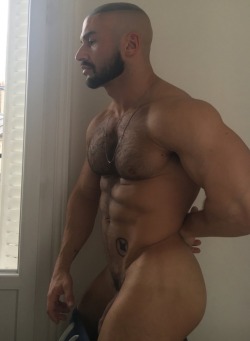 phreakygeminidgaf:  Francois Sagat 😋