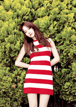 Porn soojng: krystal jung for vogue girl may issue. photos