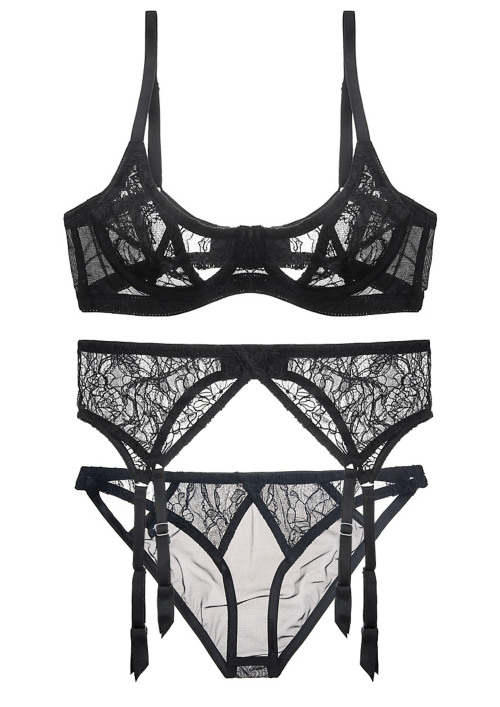 dentellesetfroufrous:  Anais by Lascivious