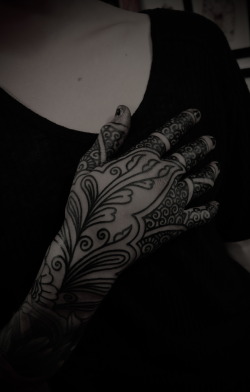 electrictattoos:  guyletatooer:  On Anna