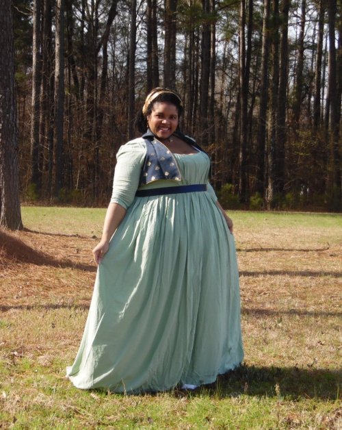 sweetteakisses:Another Bridgerton inspired dress. This one I made last summer and I was able to sque