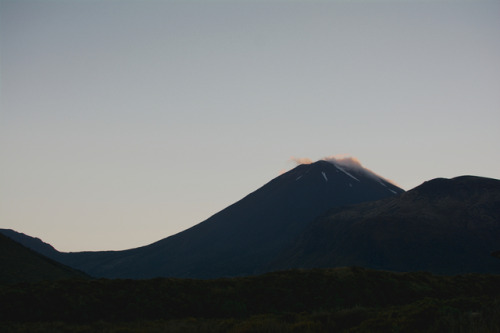 photographybywiebke:The sun rises over Mount Ngauruhoe, New Zealand