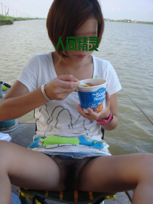 tmogn: 好开心涨粉，本来打算不再发的。搞不明白怎么涨得粉，不会玩这个，翻墙很麻烦，发贴很麻烦