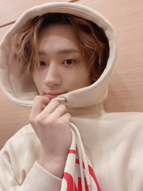 [#Yongseung]Stay warm my Verrers Source: VERIVERY(1, 2, 3, 4)