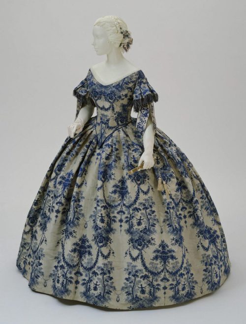 heaveninawildflower:Woman’s Evening Dress: Bodice and Skirt (French, circa 1850-1855).Jacquard-woven