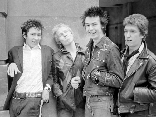 tippi1992:  Sid: “We’re quite nice friendly chappies, really, but everyone has a beastly side to them, don’t they?”