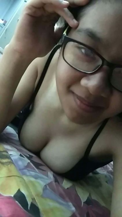 malaycouple:  gadiz76:  Keindahan pucuk muda  pewitt