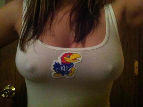 seeyournipples: :  Rock Chalk Jayhawk   Amazing pokie nipples from my latest submitter. #braless #ノー
