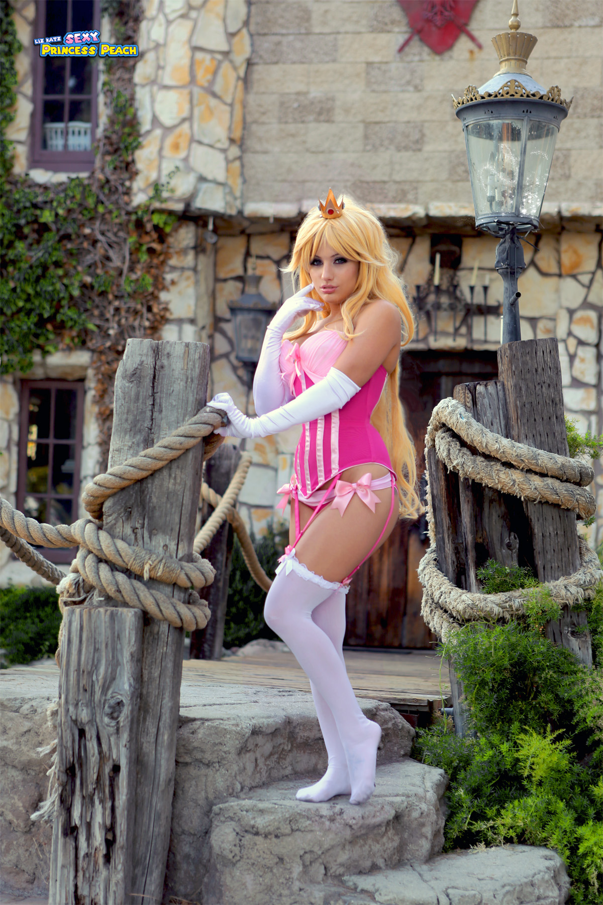 Sexy princess peach cosplay