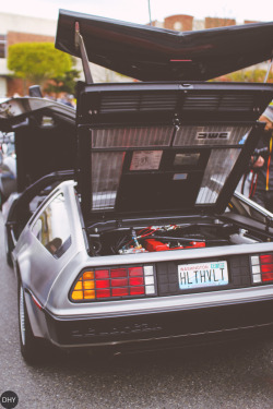 dhylife:  DeLorean DMC-12 byDHY Photography