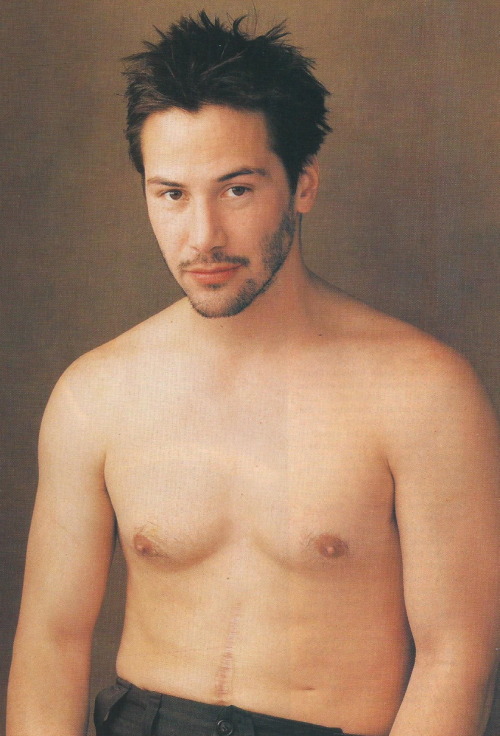 a-state-of-bliss:Vanity Fair Aug 1995 - Keanu Reeves by Annie Leibovitz