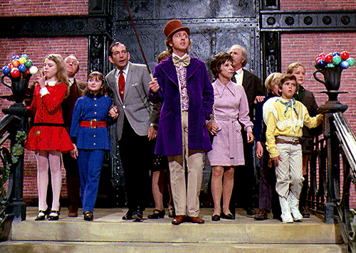 Filmgifs:come With Me And You’ll Be In A World Of Pure Imagination 🍭  Willy