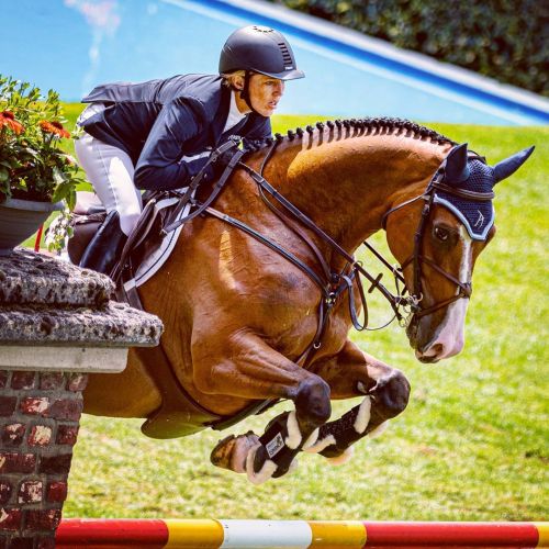 #meredithmichaelsbeerbaum #rider #professional #equestrian #showjumping #showjumpinghorse #showjumpe