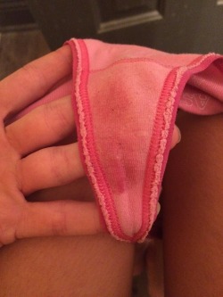 missysdirtypanties:  I literally JUST got dressed ten minutes ago and this is already the condition of my panties ;) this is going to be a great pair for someone lucky!   Xxx missy