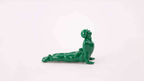 mymodernmet:  Dan Abramson created Yoga Joes, a set of amusing G.I. Joe toy figurines in the middle of practicing yoga. To get your own Yoga Joes, check out the project’s Kickstarter.  So wrong. 