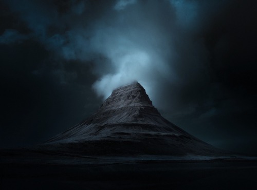 Dramatic Landscapes by Andy Lee.(via Dramatic Landscapes | Zeutch)