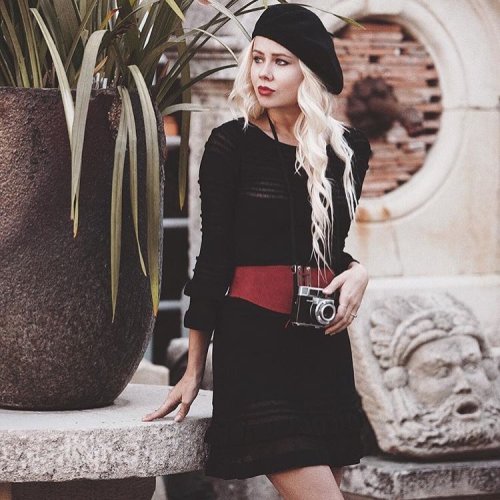 lovestrengthfashion: Parisian chic done perfectly by @sarahloven in our red Roxy belt paired with @f