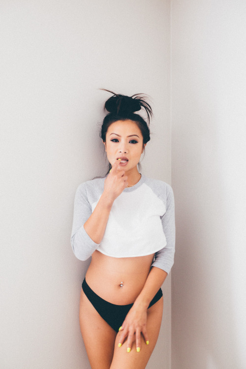thefinestbeauties:  Julie Meka