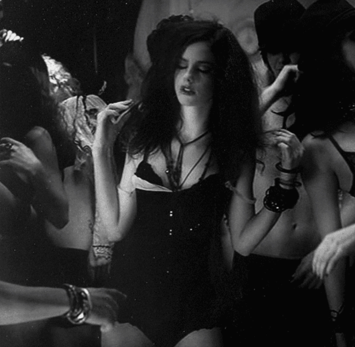 skinny-girls-bleed-flowers-on-tumblr
