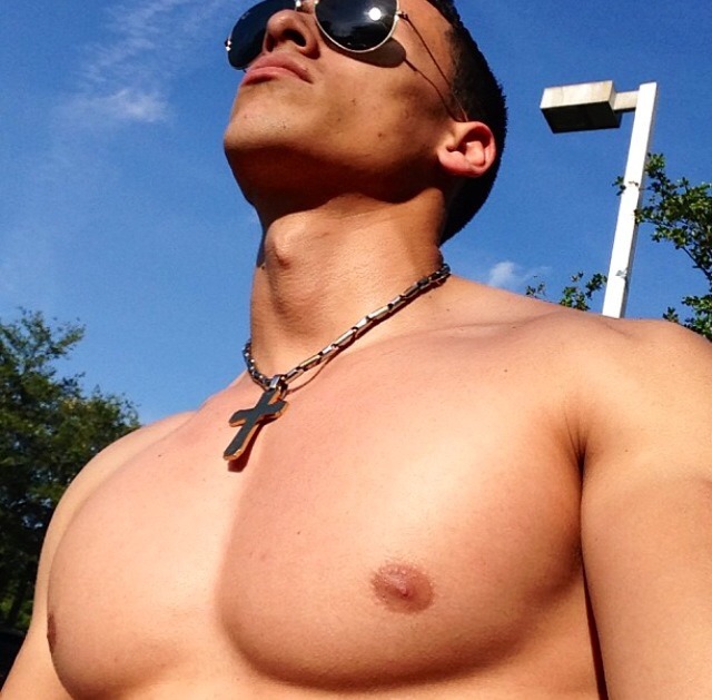 betosbackalley:    Beto’s Cornerhttp://betosbackalley.tumblr.com   