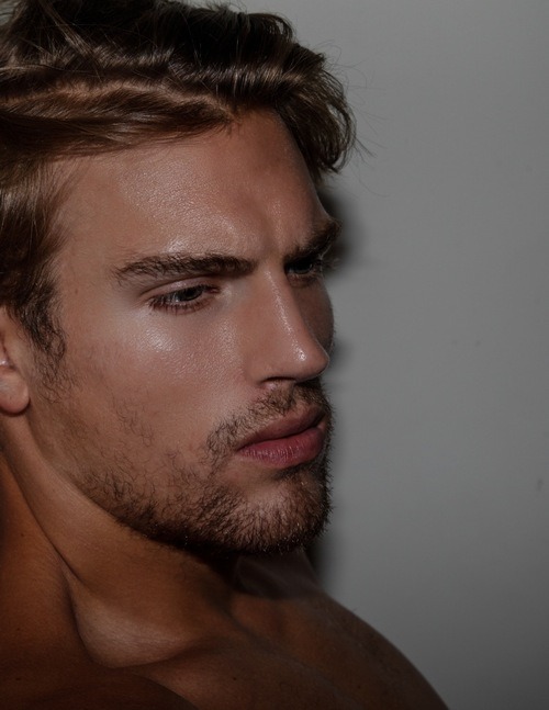 athensgayguy:  athensgayguy.tumblr.com 
