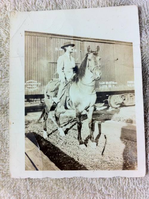 cazadordementes:  Foto Revolucionaria del año 1916 🔫💣🔪🐎