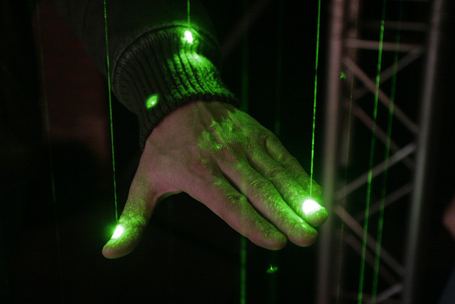 susfu:   BrightLife ‘06 (2) by Thijs van Exel on Flickr. 